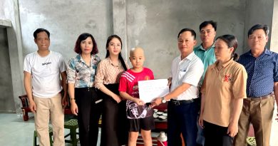 Tam Dương: Hội Chữ thập đỏ xã Hướng Đạo trao tiền hỗ trợ trẻ em mắc bệnh hiểm nghèo